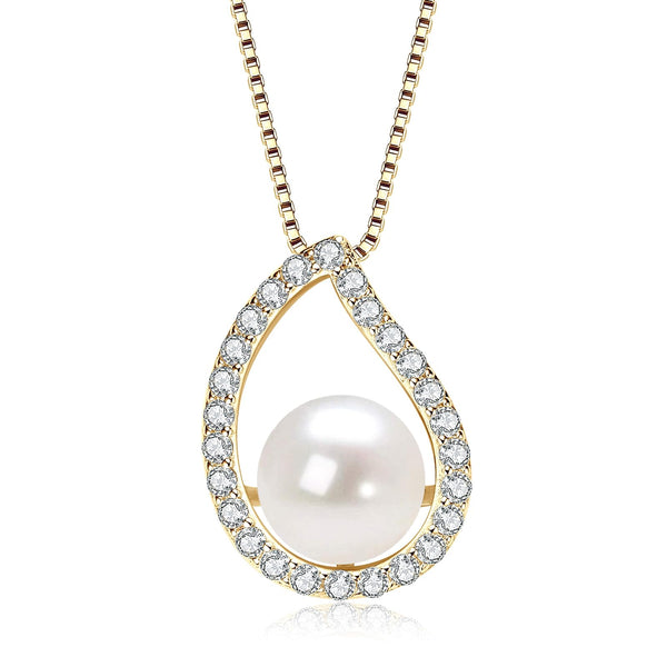 Freshwater Pearl Necklace with Moissanite