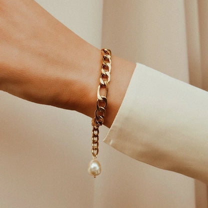 Freshwater Pearl 18K Gold Bracelet